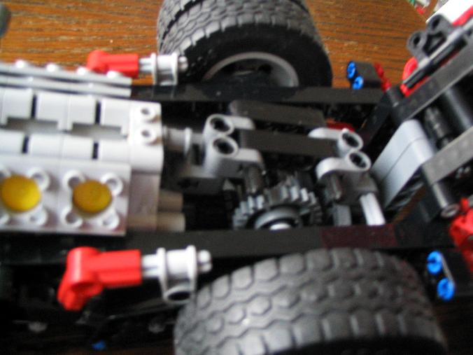 8436formula1car_engine.jpg