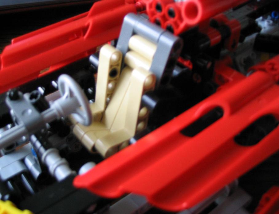 8436formula1car_monocoque.jpg