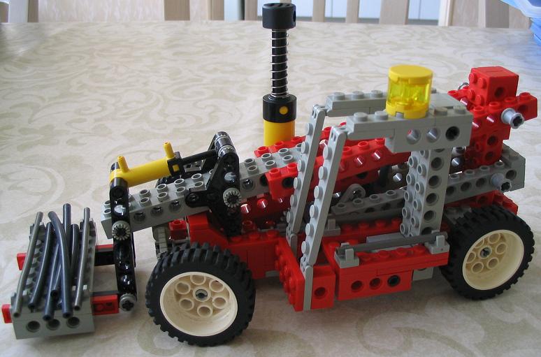 lego_8837telehandler_002.jpg