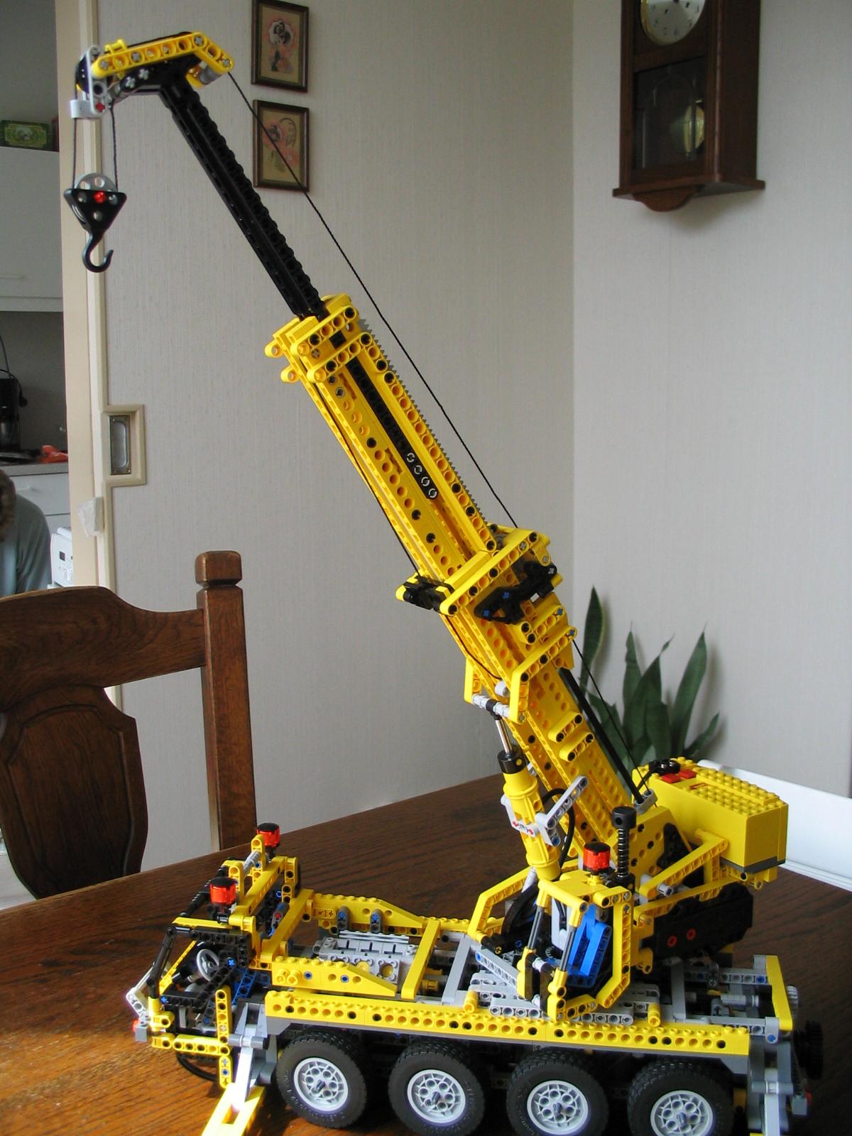 lego8421_1.jpg