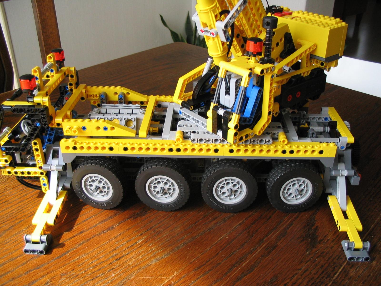 lego8421_2.jpg