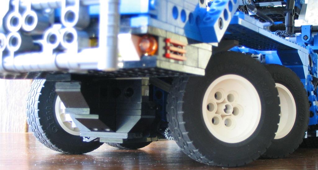 supercranetruck19.jpg