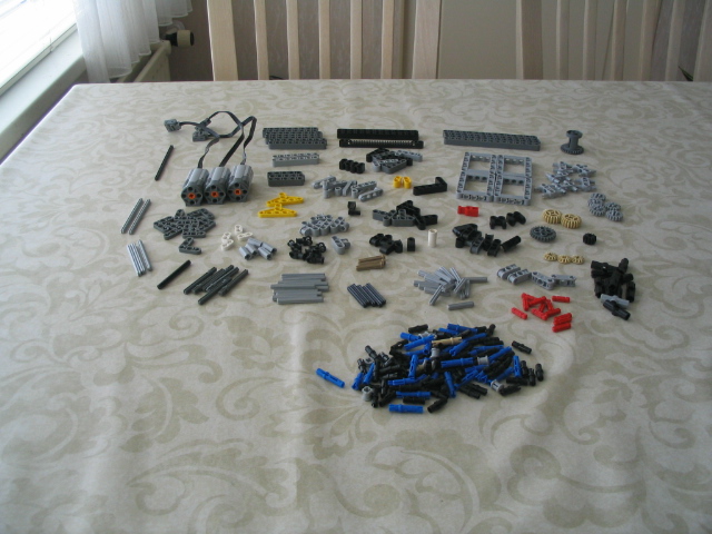legofiveaxletruck2011_001.jpg