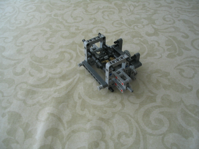 legofiveaxletruck2011_006.jpg