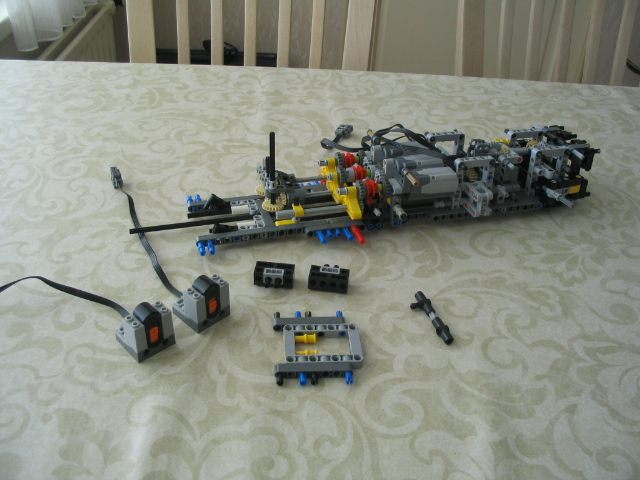 legofiveaxletruck2011_032.jpg