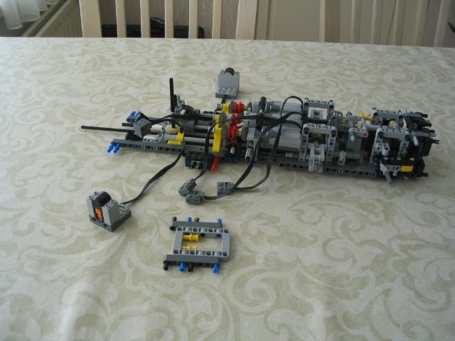 legofiveaxletruck2011_033.jpg