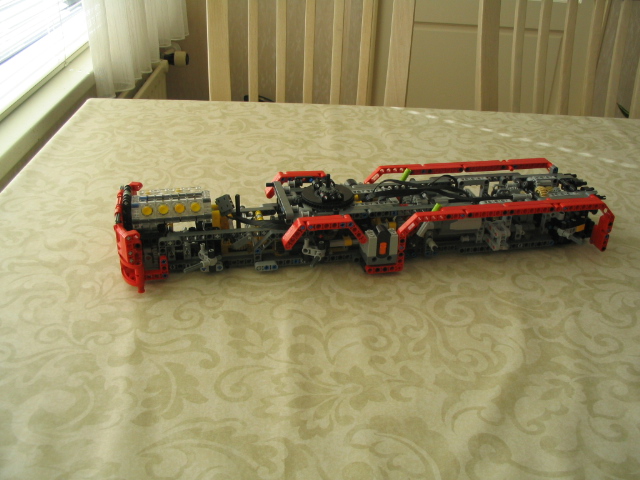 legofiveaxletruck2011_063.jpg