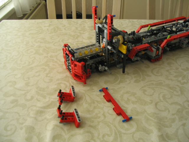 legofiveaxletruck2011_077.jpg