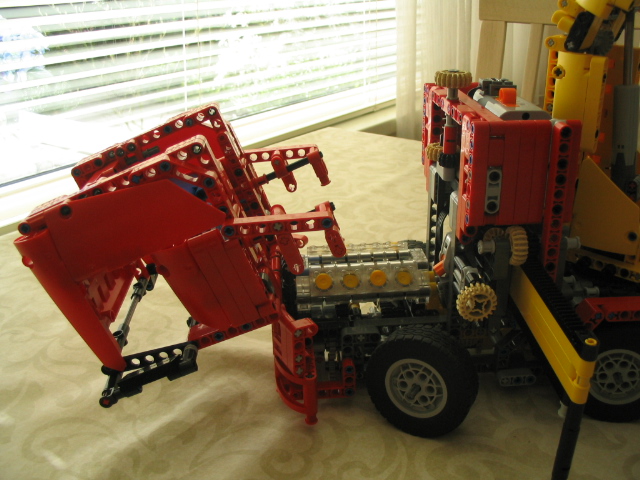 legofiveaxletruck2011_122.jpg
