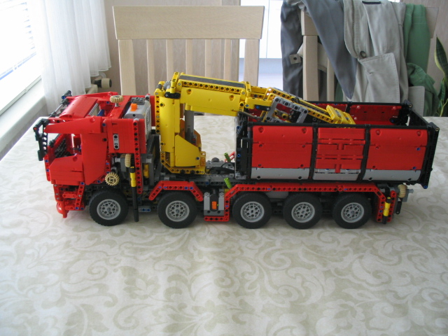 legofiveaxletruck2011_129.jpg