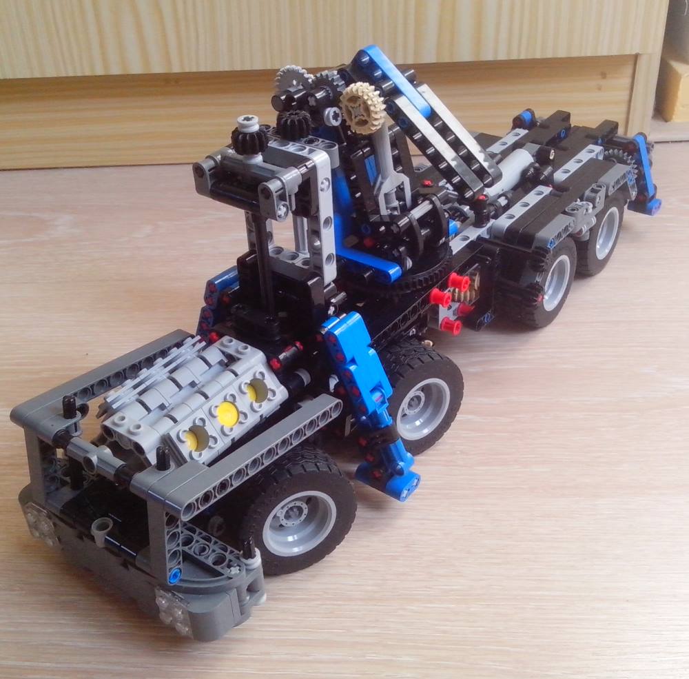 small8258_2015_3.jpg