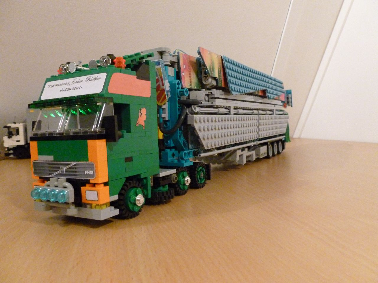 volvo001.jpg