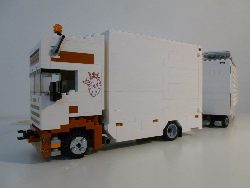 truck003.jpg