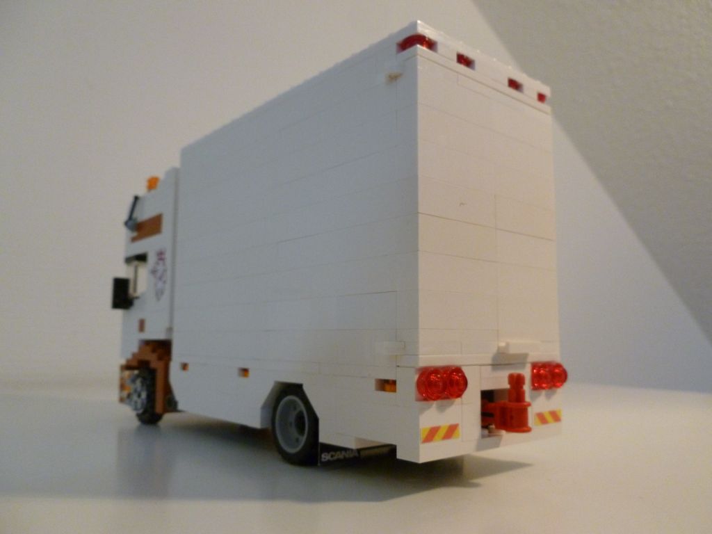 truck004.jpg