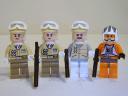 review8083_015_minifigsfront.jpg