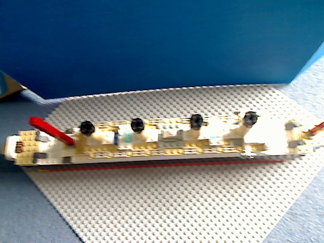 04_titanic_top.jpg