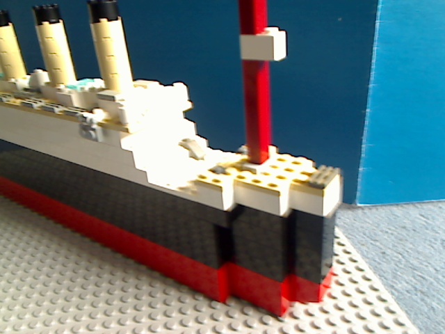 05_titanic_bow.jpg
