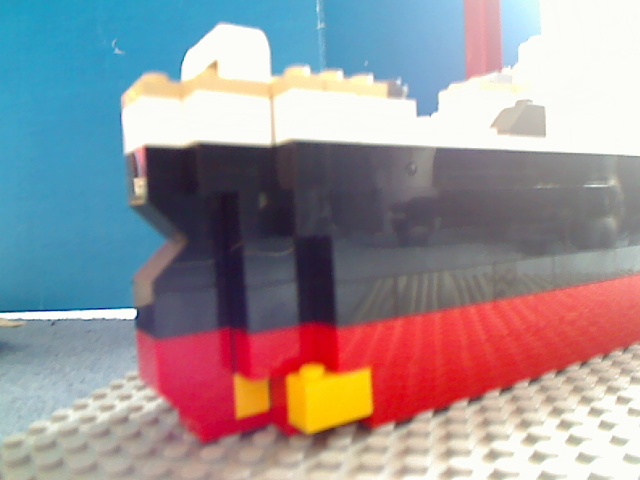 11_titanic_rudder.jpg