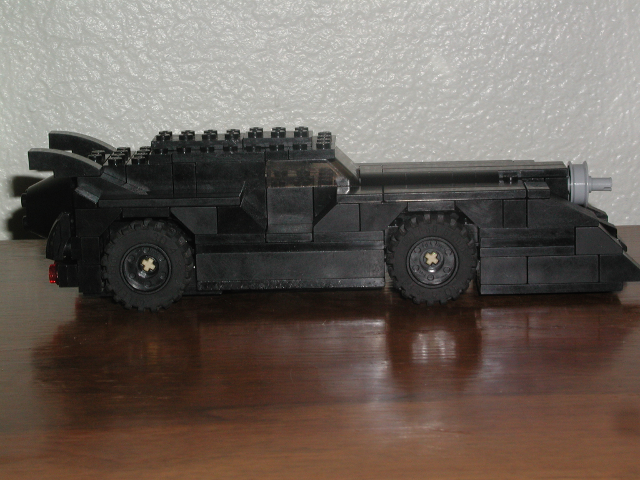 02_batmobile_side.png