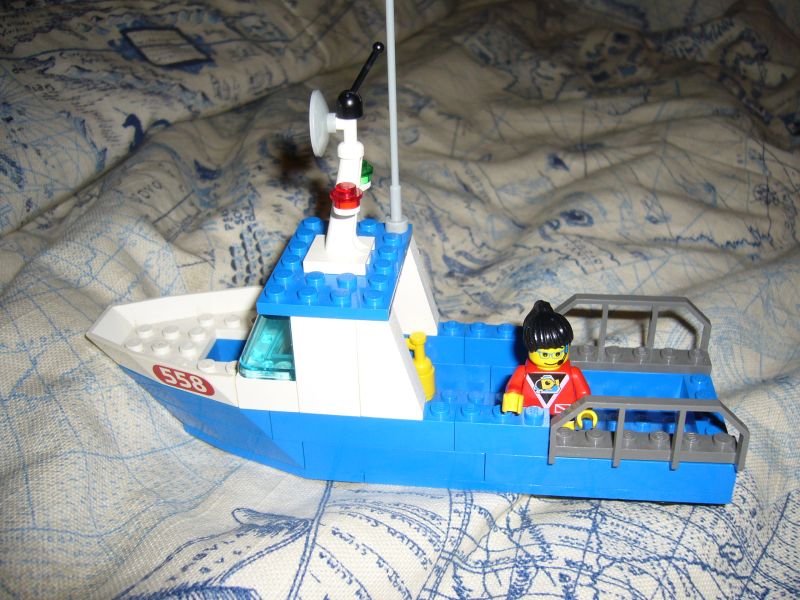 small_boat1.jpg