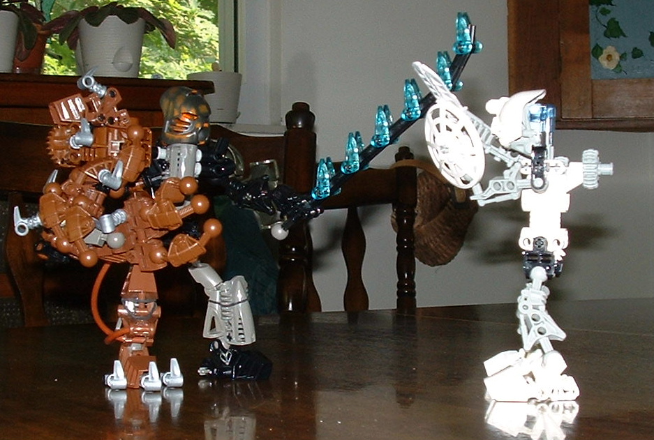 knightmare_vs_kopaka.jpg
