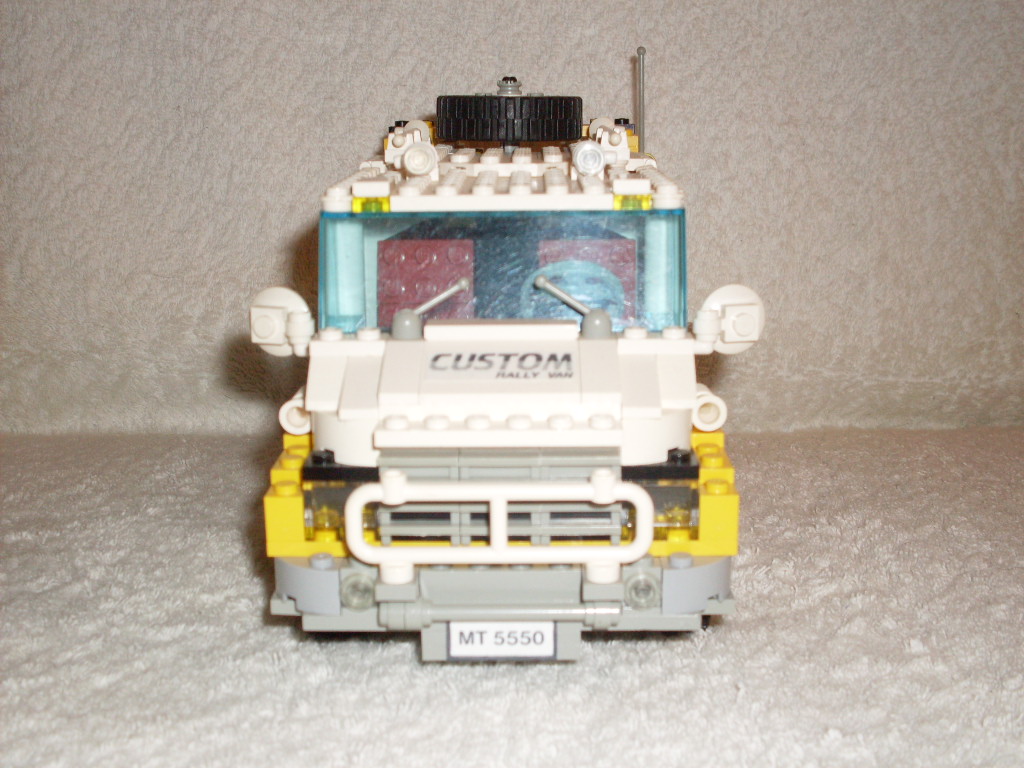 5550_-_custom_rally_van_01.jpg