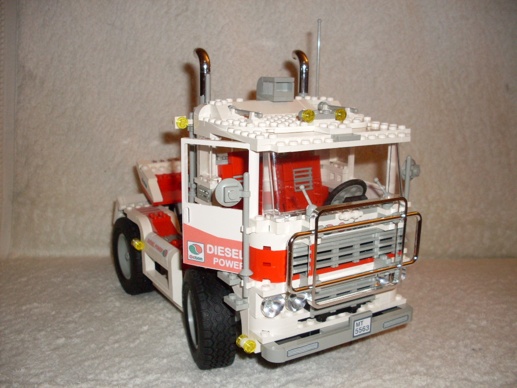5563_-_racing_truck_06.jpg