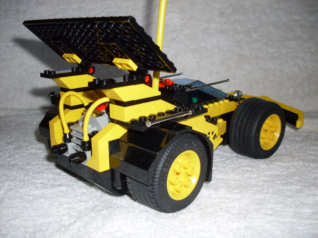 5600_-_radio_control_racer_05.jpg