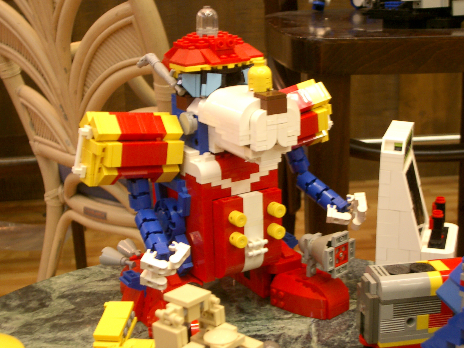 ctr_mecha_yuko_01.jpg