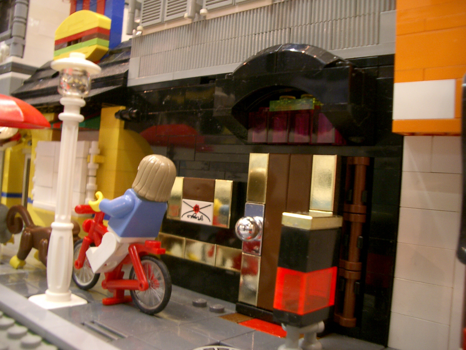 ayucow_shop_yuko_02.jpg