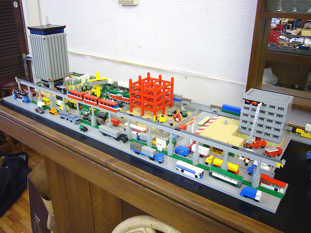 fujita_microtown_edge_03.jpg
