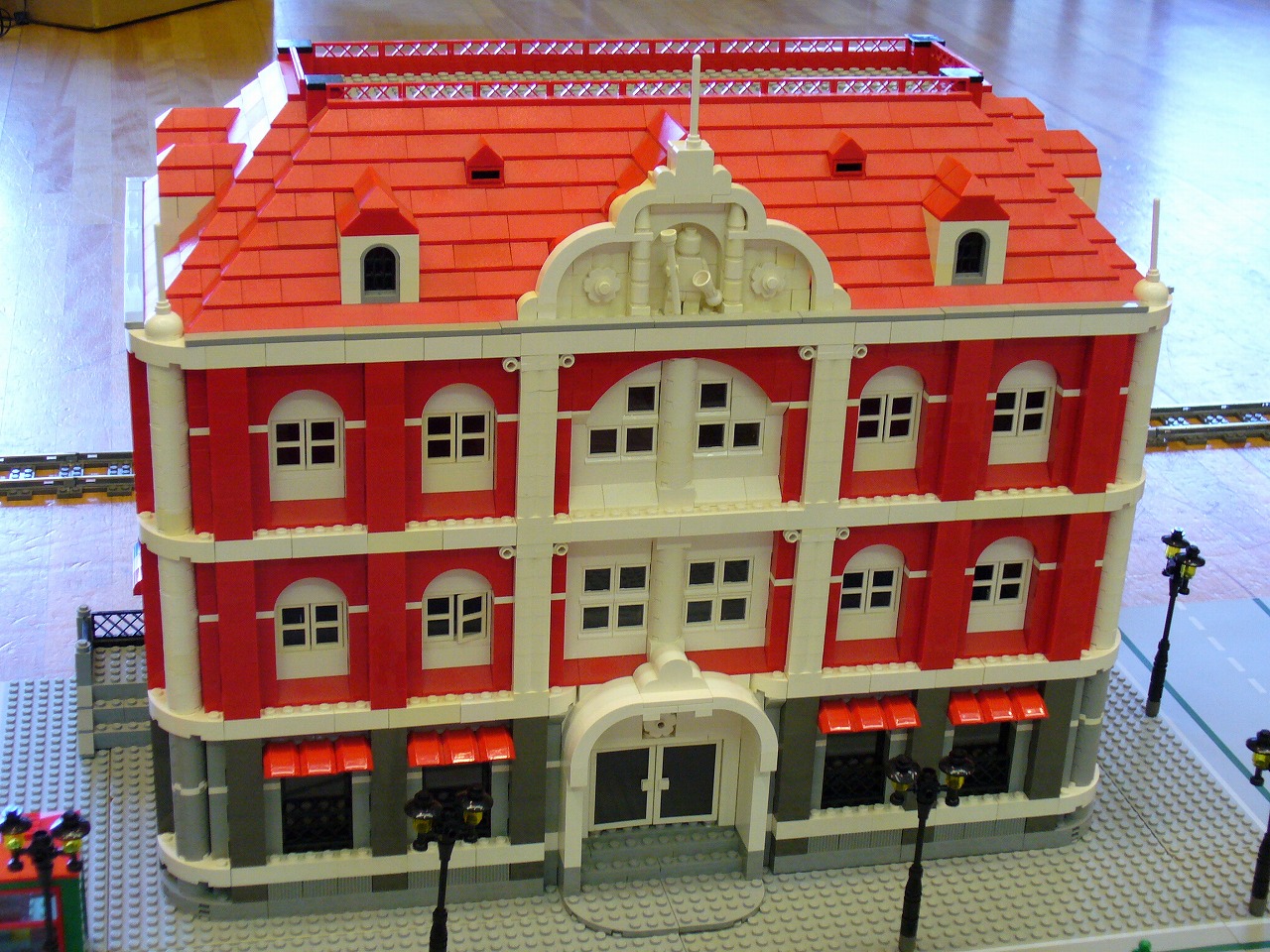 kaki_bldg_osa_05.jpg