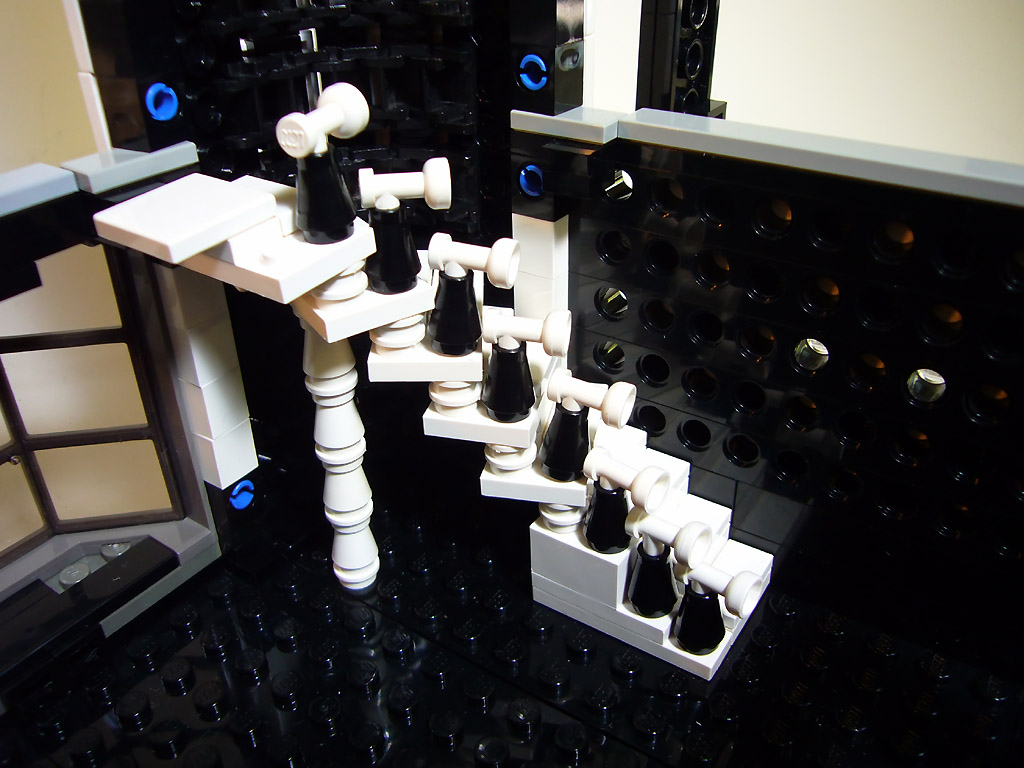 mutchy_twotone-building_edge_04.jpg