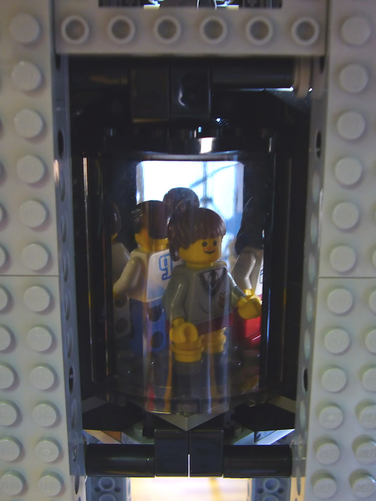 uda_tower_edge_03.jpg