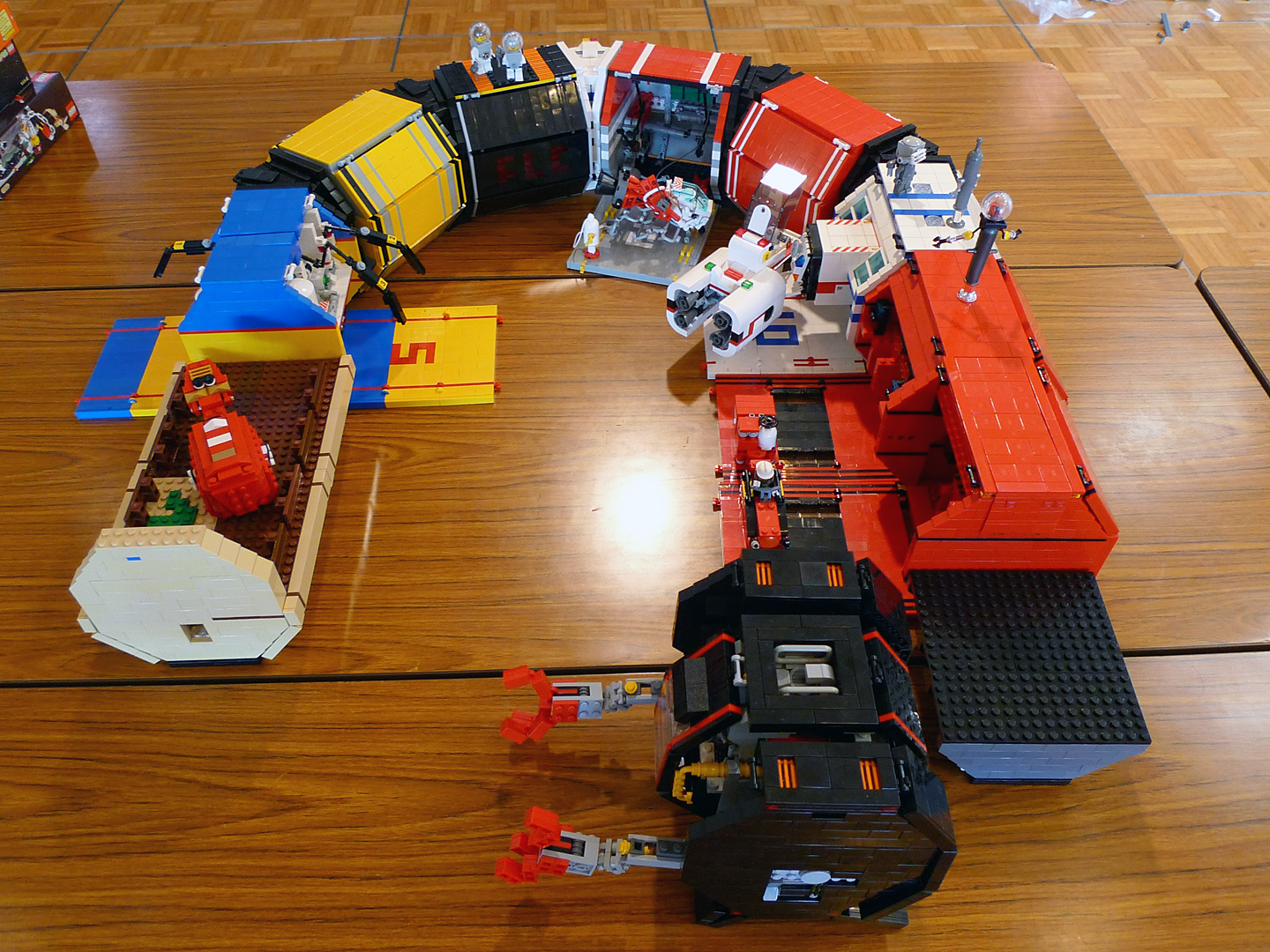 spaceroll_edge_05.jpg