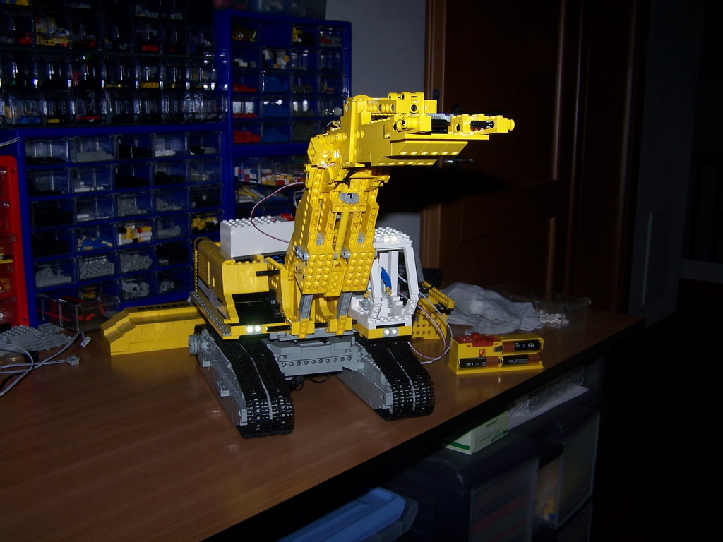 liebherr_r964_19.jpg