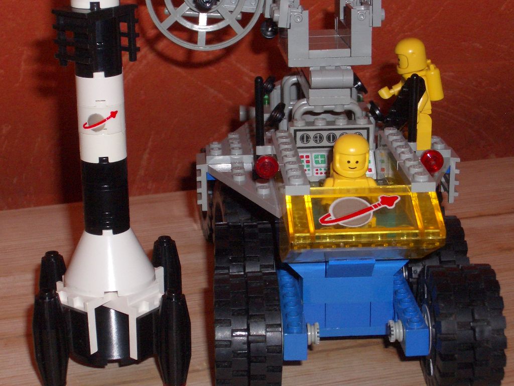 lego_6950_rocket_transport_03.jpg