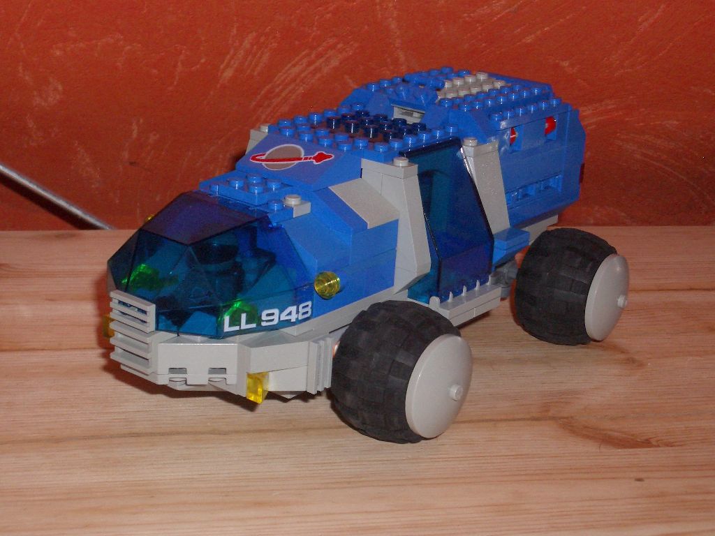 lego_rc_mobile_rocketlauncher_01.jpg