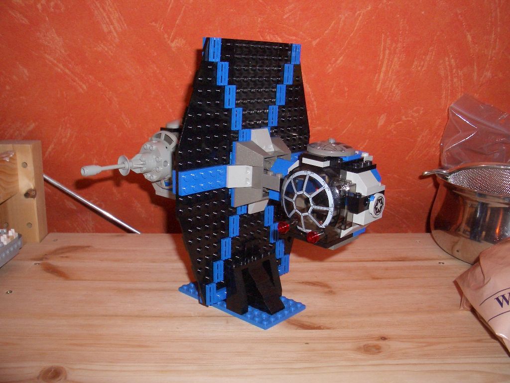 lego_sw_tie_exp_prototype_01.jpg