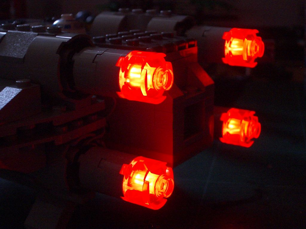 light_up_x-wing_03.jpg