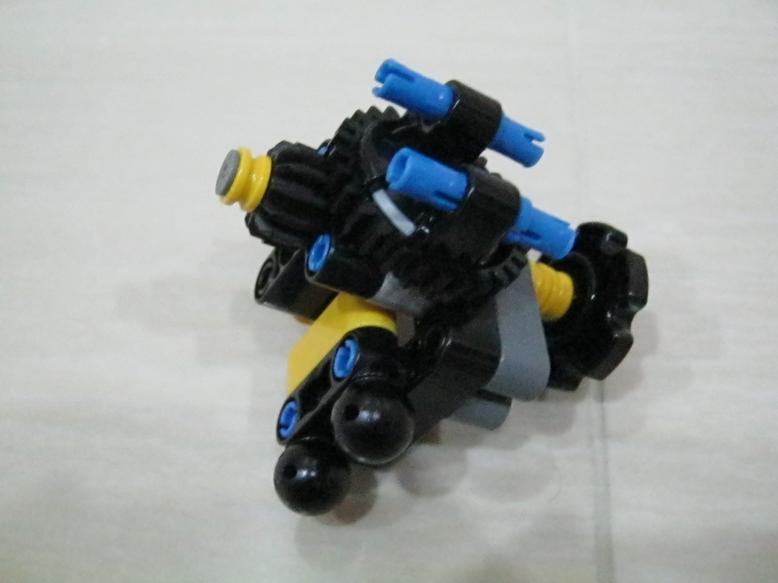 44022_09.jpg
