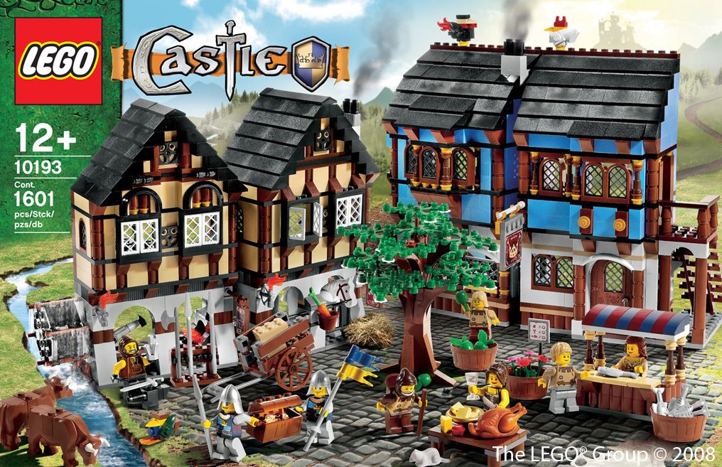 castle_town_square.jpg