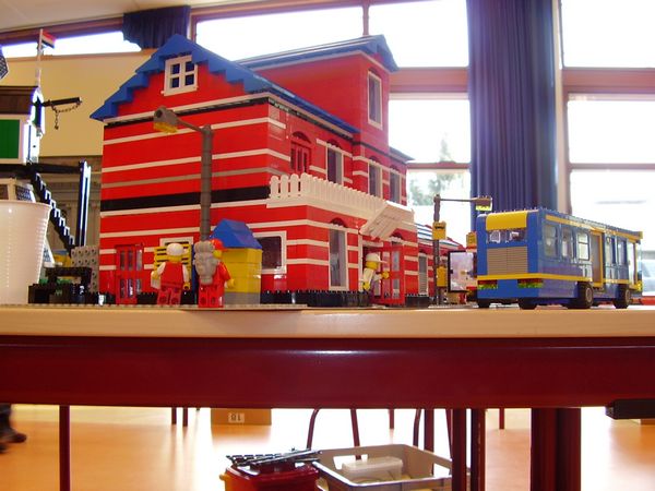 zzthumb_busstation1.jpg