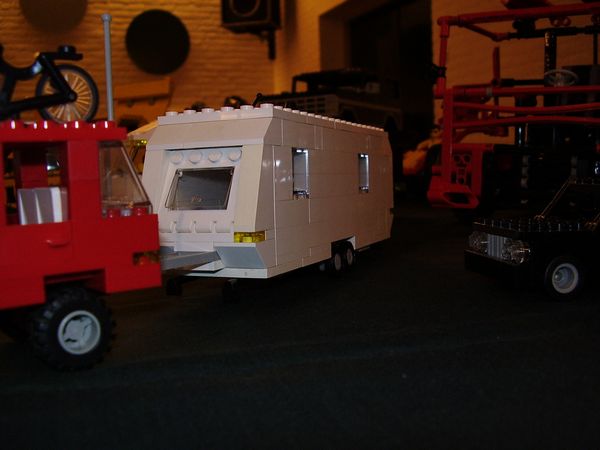 caravan2.jpg