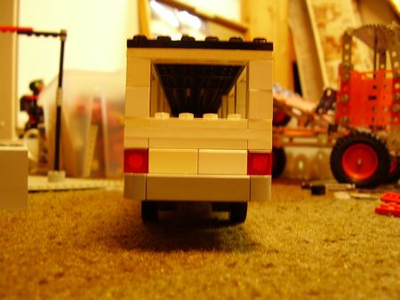 tn_bus05.jpg