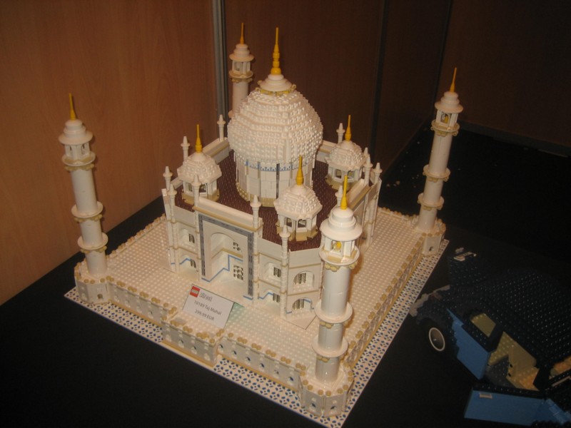 legoworld002.jpg