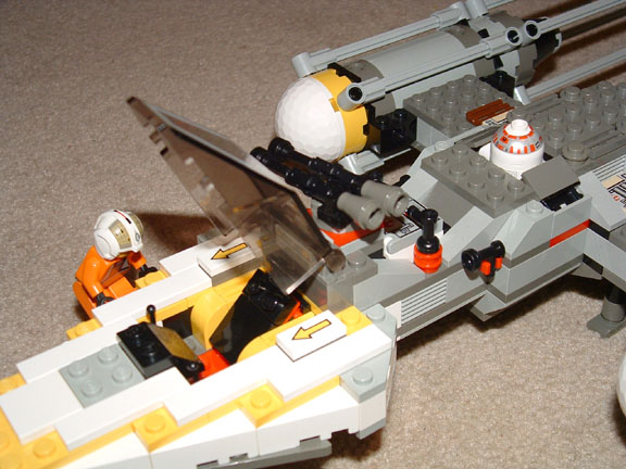 ywingcockpit.jpg