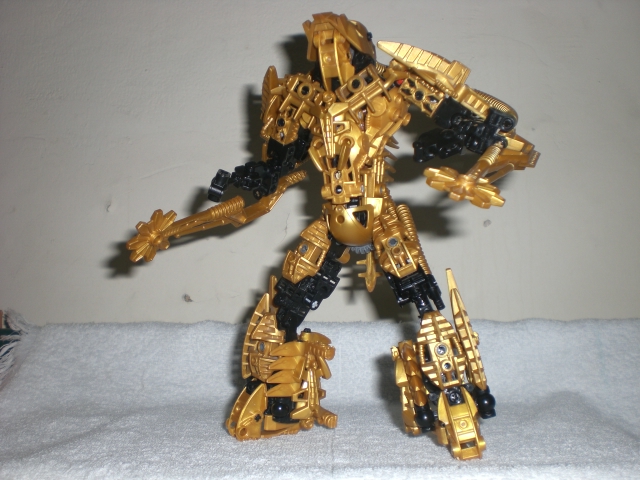 aureum_pose.jpg