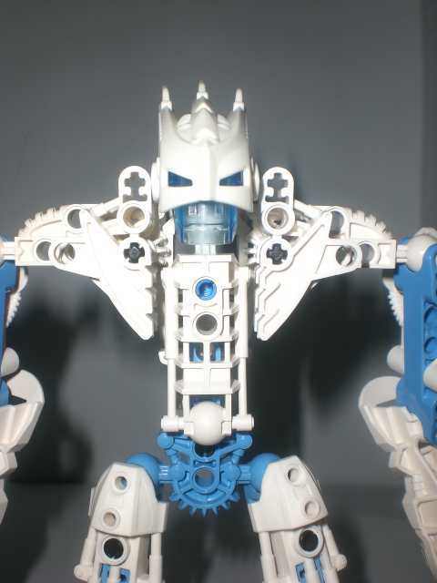 frosteus_close_up.jpg