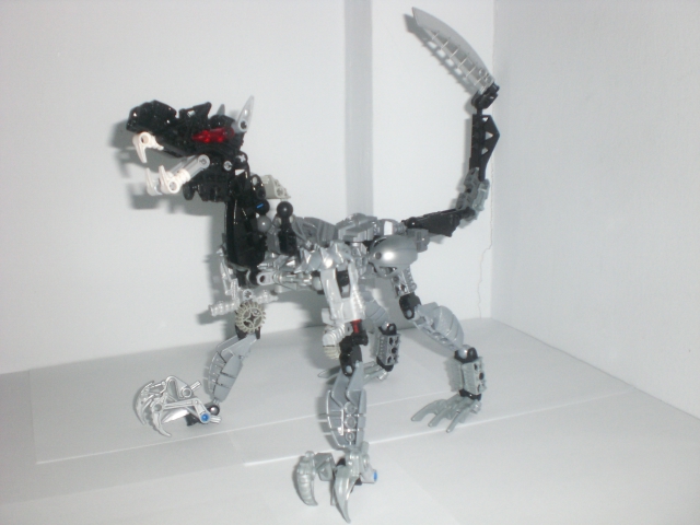 iron_wolf_roar.jpg